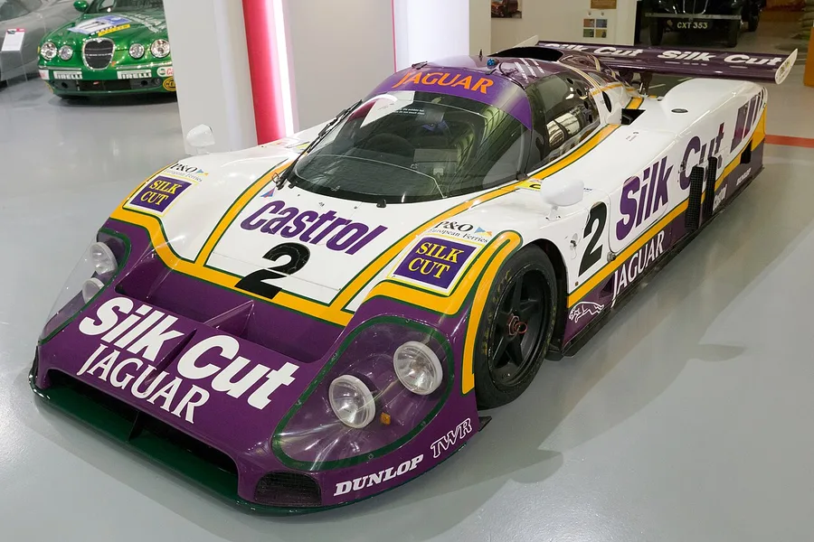 Jaguar XJR-9