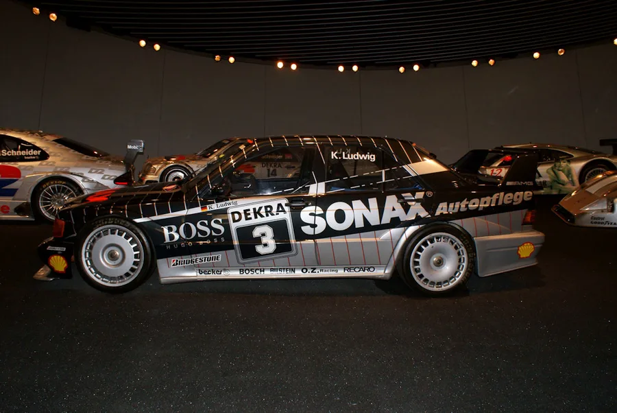 Mercedes-Benz 190E 2.5-16 Evolution II